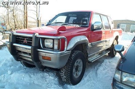 1991 Mitsubishi Strada