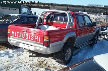 1994 Mitsubishi Strada