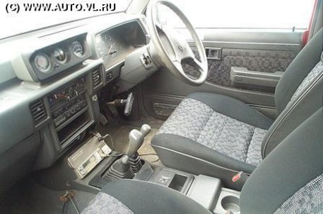 1992 Mitsubishi Strada