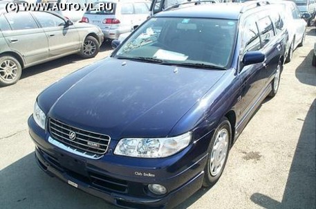 2001 Nissan Avenir