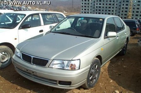 1996 Nissan Bluebird