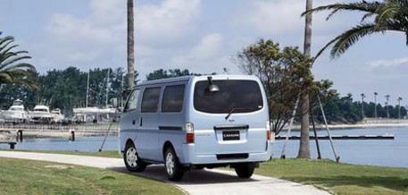 2001 Nissan Caravan