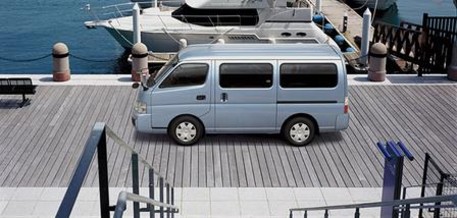 2001 Nissan Caravan