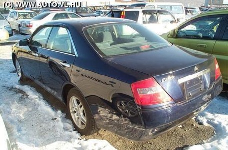 2000 Nissan Cedric