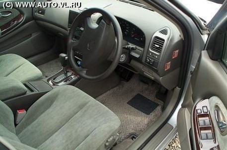 2000 Nissan Cefiro