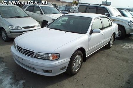 Nissan cefiro 1998