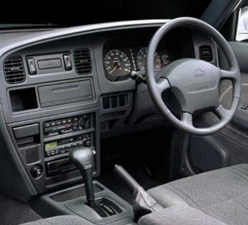 1999 Nissan Crew