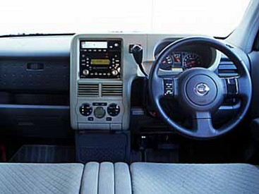2002 Nissan Cube
