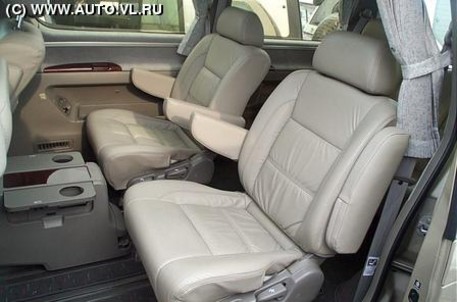 2001 Nissan Elgrand