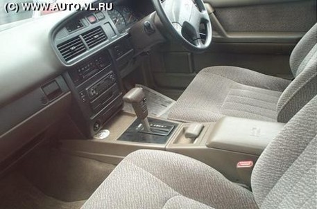 1995 Nissan Gloria