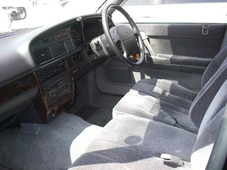 1989 Nissan Gloria