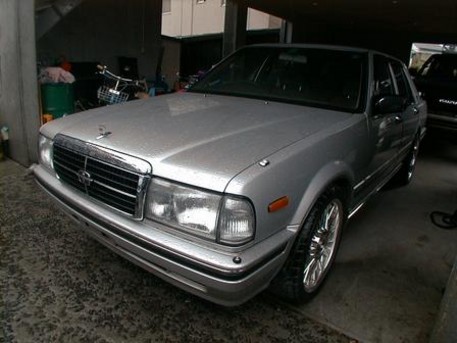 1993 Nissan Gloria