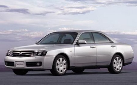 2001 Nissan Gloria