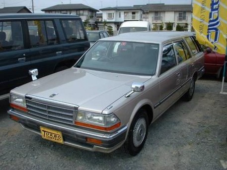 1989 Nissan Gloria Wagon