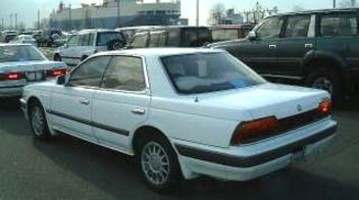 1990 Nissan Laurel