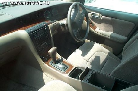 2001 Nissan Laurel