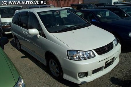 2000 Nissan Liberty