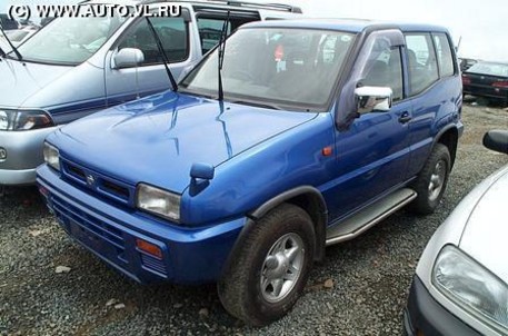 1997 Nissan Mistral