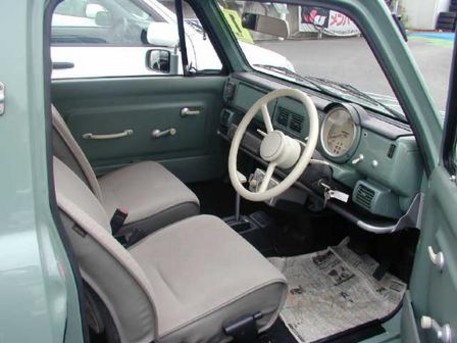 1989 Nissan Pao