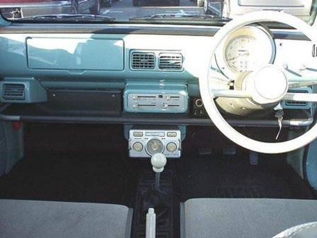 1989 Nissan Pao