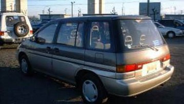 1994 Nissan Prairie