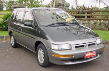 1994 Nissan Prairie