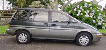 1994 Nissan Prairie