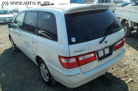 2000 Nissan Presage