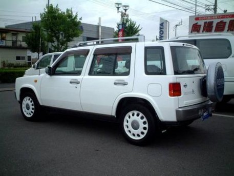 1998 Nissan Rasheen