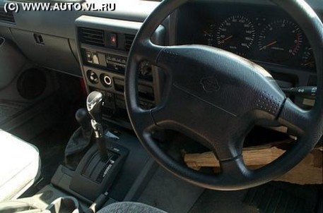 1995 Nissan Safari