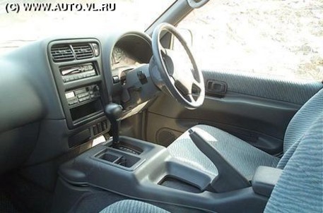 1997 Nissan Serena
