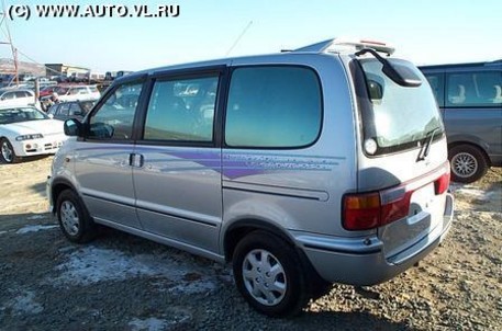 1998 Nissan Serena