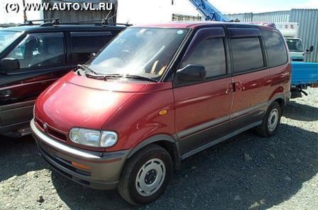 1995 Nissan Serena