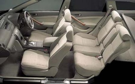 2001 Nissan Stagea