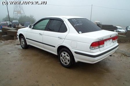 2000 Nissan Sunny