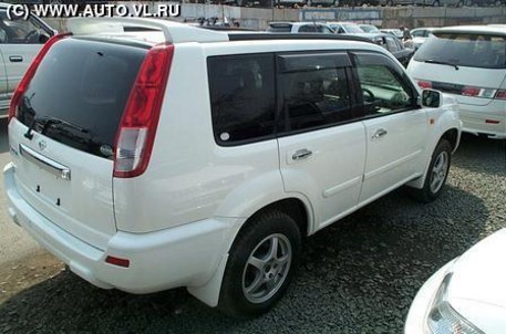 2000 Nissan X-Trail