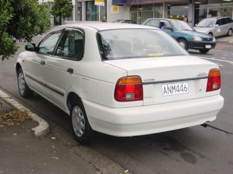 1996 Suzuki Cultus Crescent