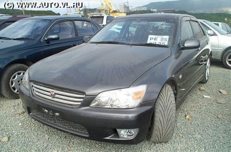 2001 Toyota Altezza