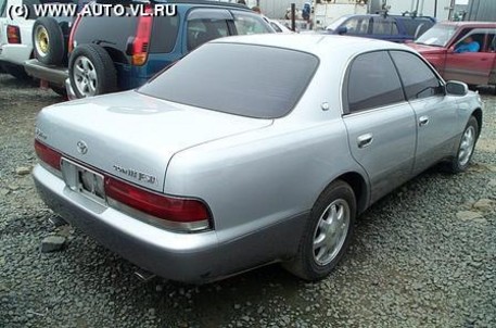 1992 Toyota Crown Majesta