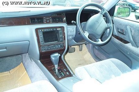 1995 Toyota Crown Majesta