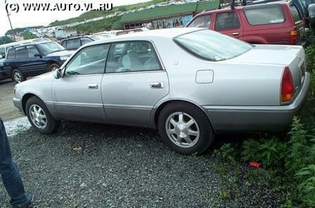 1998 Toyota Crown Majesta