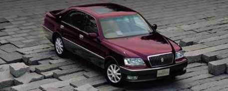 2000 Toyota Crown Majesta