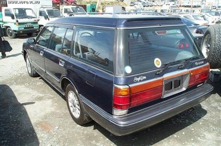 1990 Toyota Crown Wagon