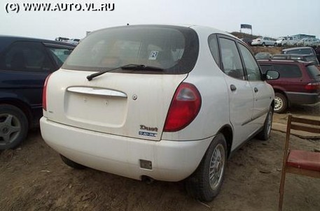 2001 Toyota Duet