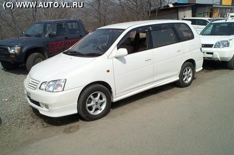 2001 Toyota Gaia