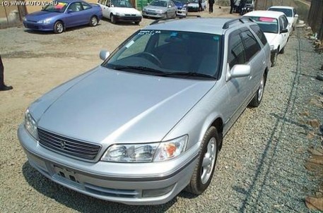 2000 Toyota Mark II Wagon Qualis