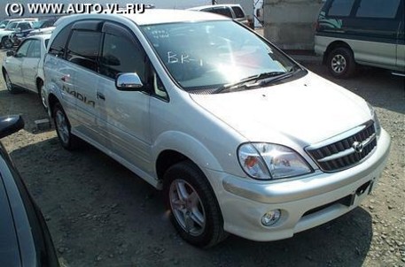 2001 Toyota Nadia