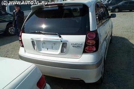 2002 Toyota Nadia