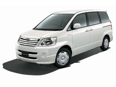 2002 Toyota Noah