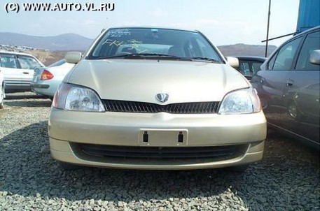 2002 Toyota Platz